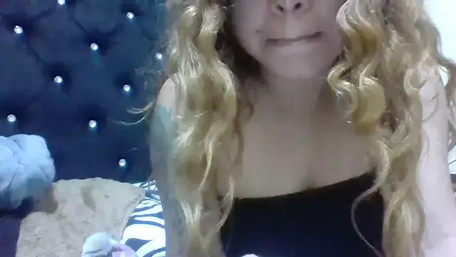 Jennxdolls from StripChat