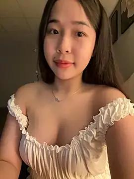 Jenny18hot from StripChat is Freechat