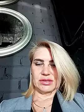 JennyOMay from StripChat