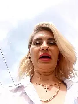 JennyOMay from StripChat is Freechat