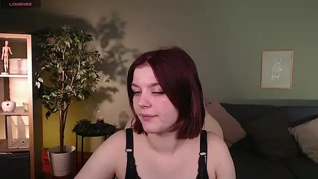 Jess_Marais from StripChat is Freechat