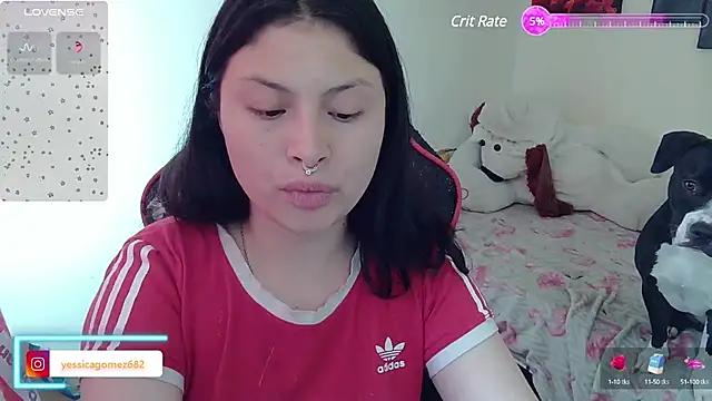 Explore our live girls sluts from our Custom and Multi clubs and checkout exclusive access to highly interactive content, such as shape, hair, titties, pussy type and many more.