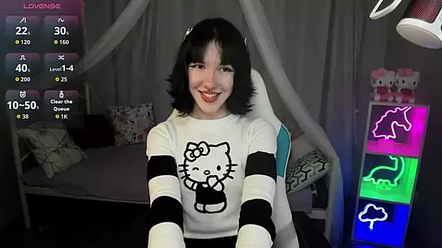 Explore our live girls sluts from our Custom and Multi clubs and checkout exclusive access to highly interactive content, such as shape, hair, titties, pussy type and many more.