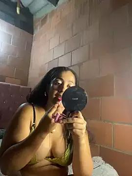 Jessyivonne from StripChat