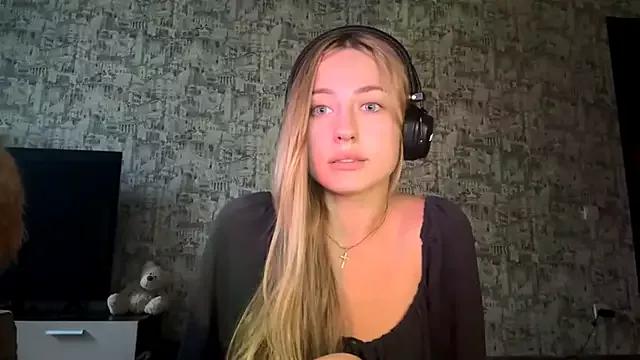 Jetta_Corsacami from StripChat