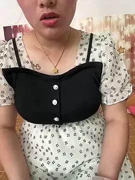 Jioujiouq webcams show profile image 