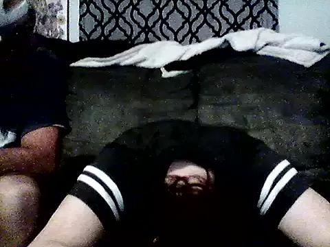 jizzyunit from StripChat is Freechat