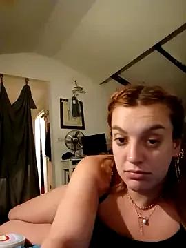 JJJuliett from StripChat is Freechat