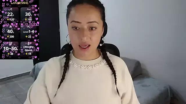 jjulietha95 from StripChat