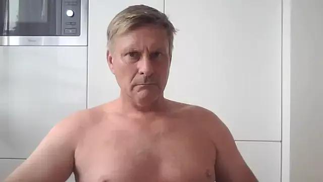 Johnnym1 webcams show profile image 