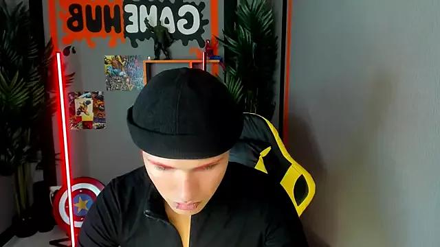 JonnyDarka from StripChat is Freechat