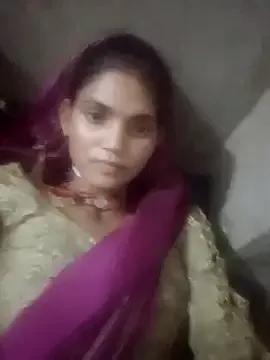 Jooli_cuty from StripChat is Freechat