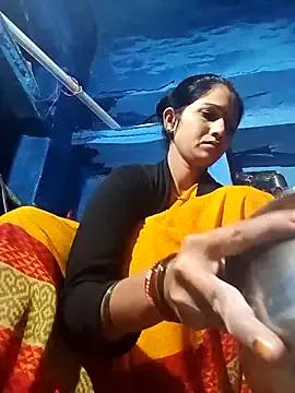 Jooli_xx from StripChat