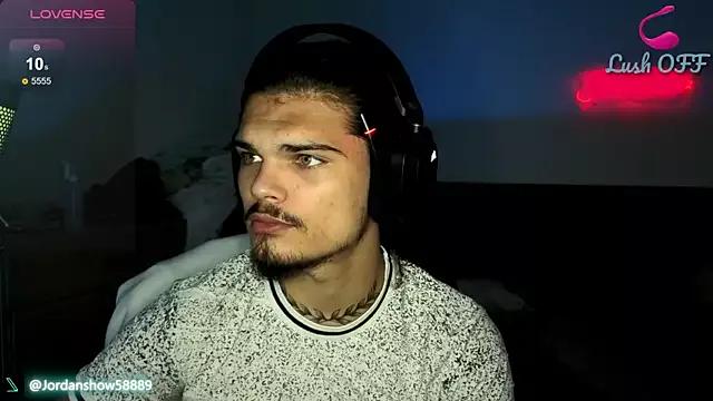 JordanShow from StripChat is Freechat