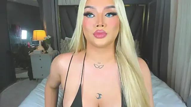 JorgeousKylie from StripChat is Freechat