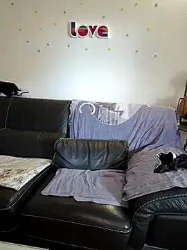 Jourdinio13 webcams show profile image 