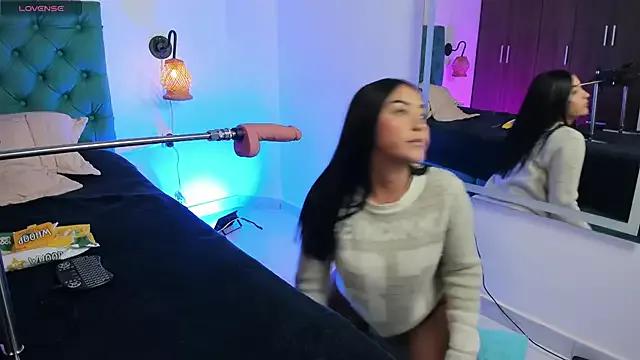 juliana_13 from StripChat is Freechat