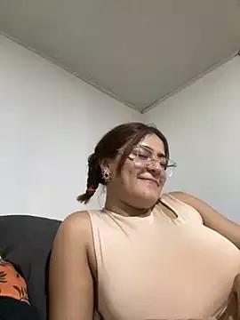 Juliana_News from StripChat is Freechat