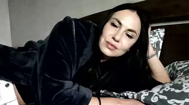 Explore our live girls sluts from our Custom and Multi clubs and checkout exclusive access to highly interactive content, such as shape, hair, titties, pussy type and many more.