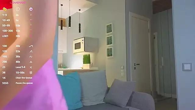 JuliannaWenger from StripChat is Freechat