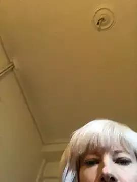 Photos of juliaoneandonly from StripChat is Group