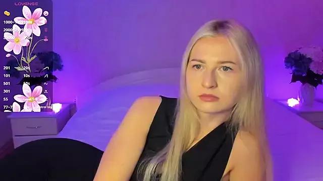 Julie_Blaze webcams show profile image 