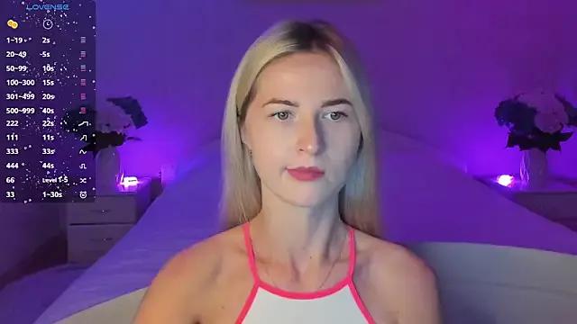 Explore our live girls sluts from our Custom and Multi clubs and checkout exclusive access to highly interactive content, such as shape, hair, titties, pussy type and many more.