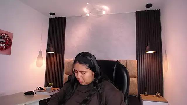 julieta_miller01 from StripChat is Freechat