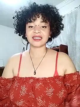 julieta_robert from StripChat is Freechat