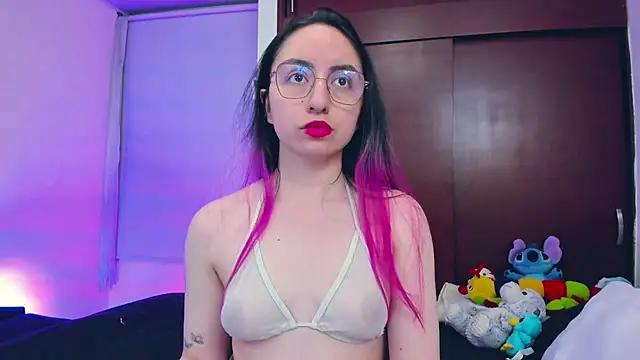 Explore our live girls sluts from our Custom and Multi clubs and checkout exclusive access to highly interactive content, such as shape, hair, titties, pussy type and many more.