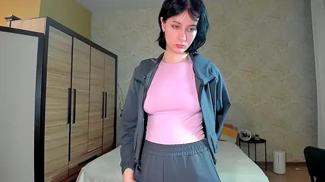 JulisSweet from StripChat is Freechat