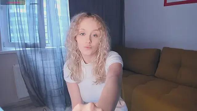 Julliakoill from StripChat