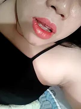 Julyy08 webcams show profile image 