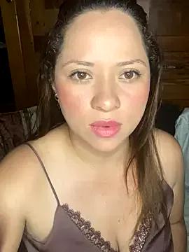 Junieth_1 webcams show profile image 