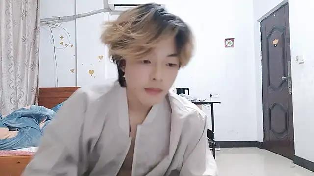 JUNJUN2563 from StripChat