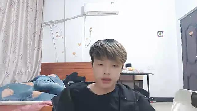 JUNJUN2563 from StripChat