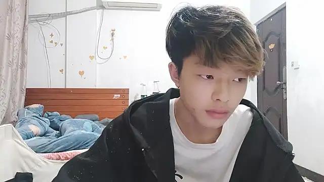 JUNJUN2563 from StripChat