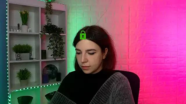 Explore our live girls sluts from our Custom and Multi clubs and checkout exclusive access to highly interactive content, such as shape, hair, titties, pussy type and many more.