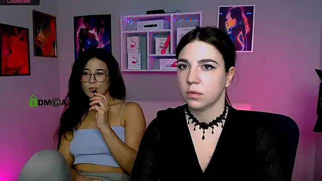 Explore our live girls sluts from our Custom and Multi clubs and checkout exclusive access to highly interactive content, such as shape, hair, titties, pussy type and many more.