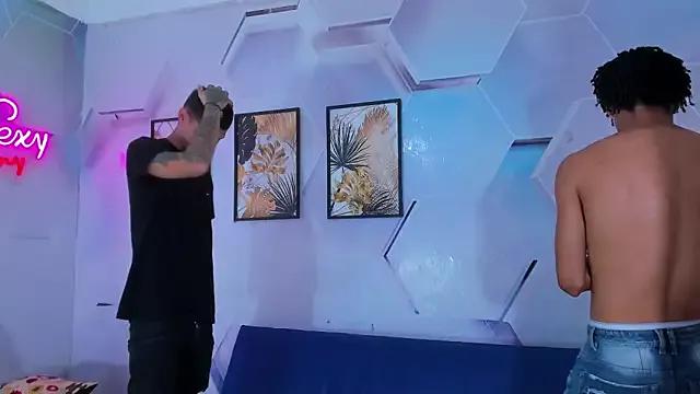 Explore our live girls sluts from our Custom and Multi clubs and checkout exclusive access to highly interactive content, such as shape, hair, titties, pussy type and many more.