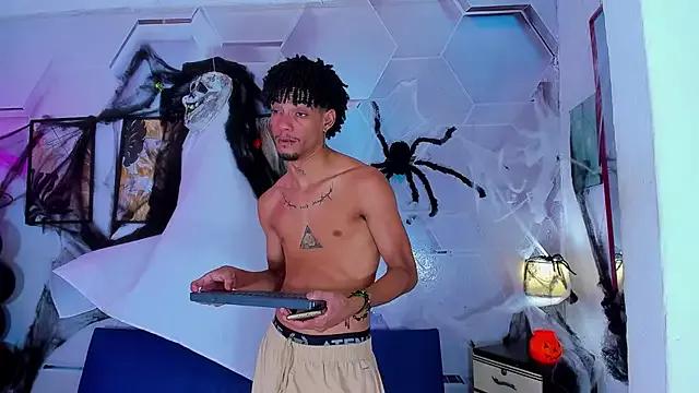 Justin_rain from StripChat is Freechat