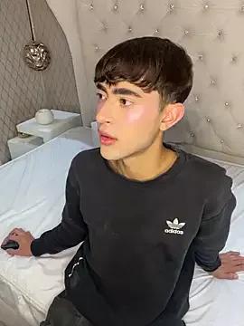 justinbeer_ from StripChat is Freechat