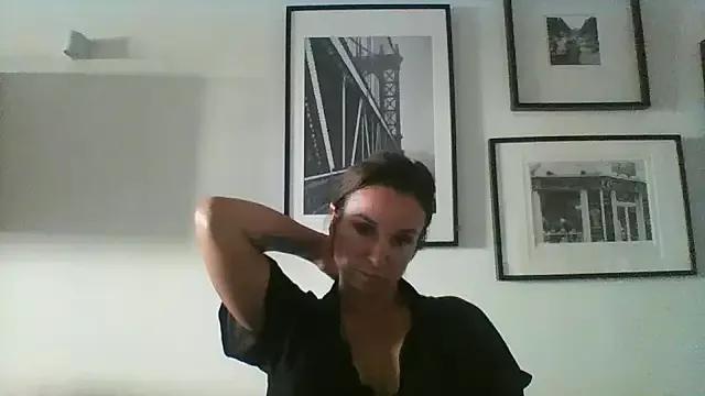 Justnani001 webcams show profile image 