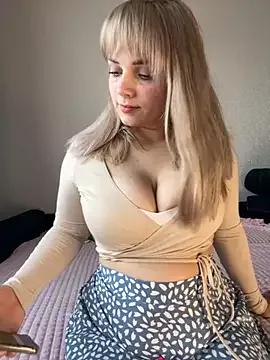 Explore our live girls sluts from our Custom and Multi clubs and checkout exclusive access to highly interactive content, such as shape, hair, titties, pussy type and many more.