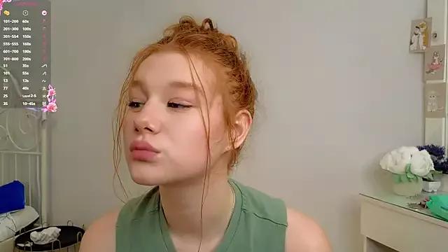 Juuulia_ from StripChat