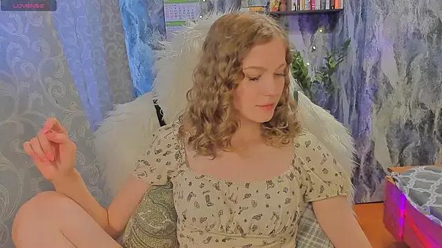 JuxxxsyBunx from StripChat