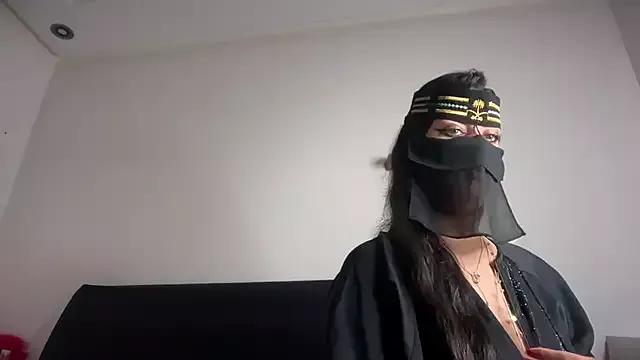 jyjyelamira from StripChat