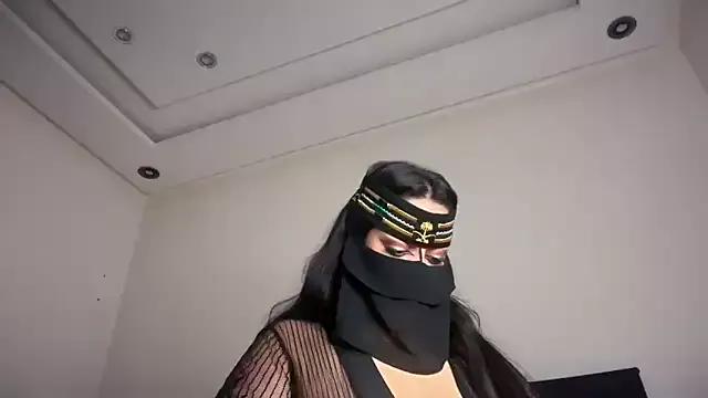 jyjyelamira from StripChat