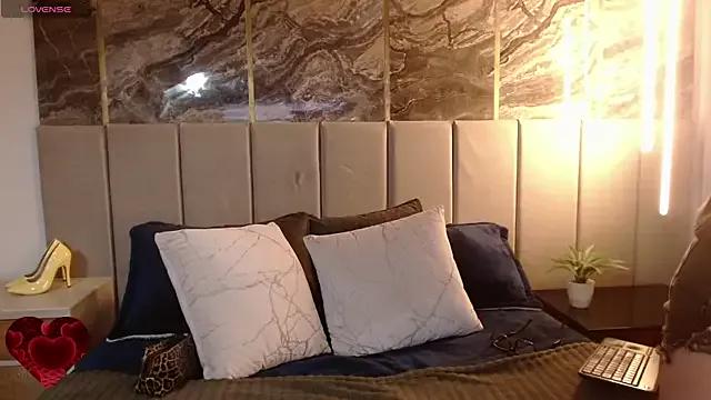 Kaia_Bellucci from StripChat