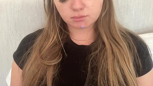 KaraLeee from StripChat